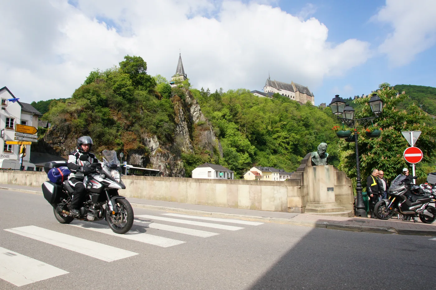 Burg Vianden über dem Ort