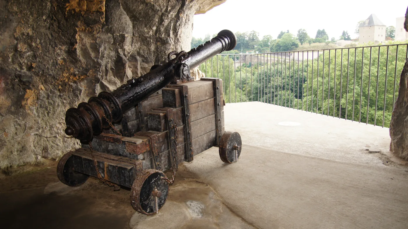 Kanone in den Kasematten der Stadt Luxemburg